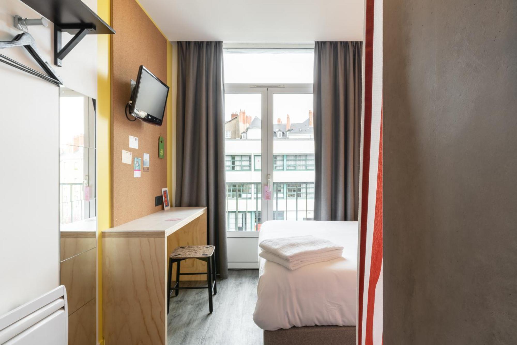 Demain Hotel & Conciergerie Nantes Exteriör bild